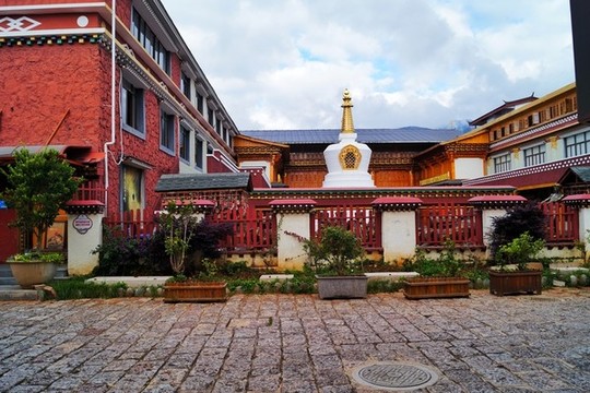 麗江束河古鎮(zhèn)老街