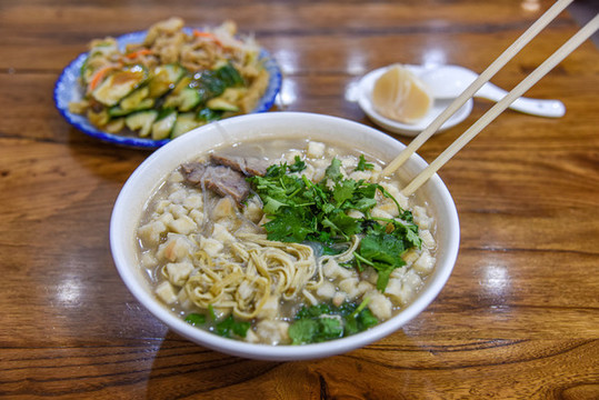 中原美食河南燴饃