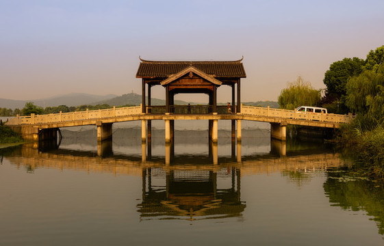 綺亭橋