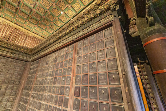 北京東城區(qū)智化寺如來殿藏經(jīng)櫥