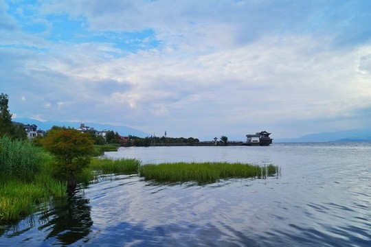 洱海環(huán)海風(fēng)景