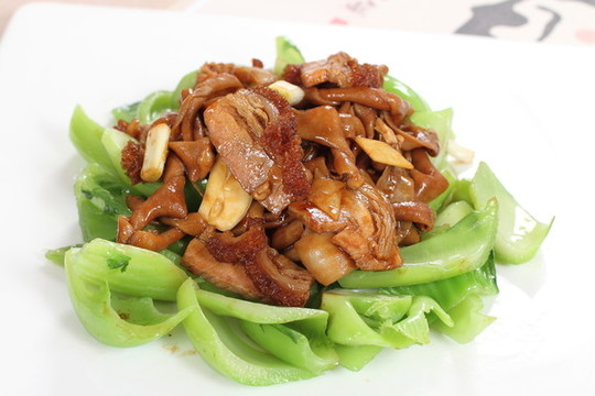 鵝腸燒肉炒水東芥