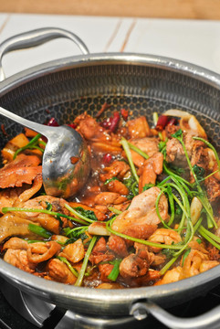 炒雞干鍋雞肉黃燜雞