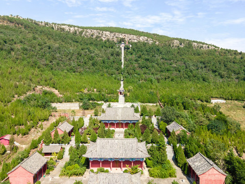 航拍山東新泰朝陽洞寺廟古建筑