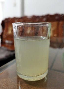 新鮮油柑果汁