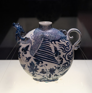 景德鎮(zhèn)窯元青花鳳首扁壺
