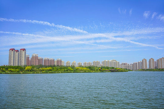 天津梅江湖泊景觀