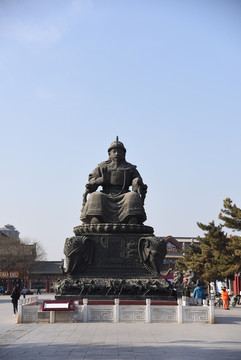 呼和浩特市大召無量寺阿拉坦汗像