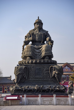 呼和浩特市大召無(wú)量寺阿拉坦汗像