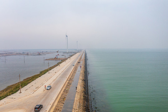 航拍孤東人工濕地