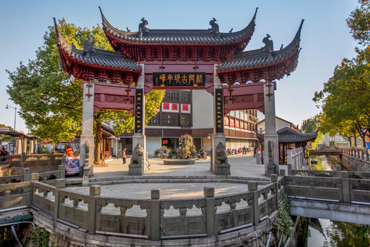 魯迅故里附近的紹興古玩市場(chǎng)