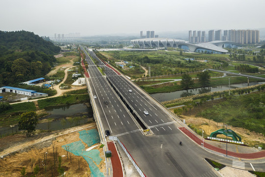宜昌奧體中心公路