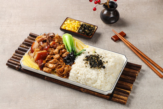 豬肘飯
