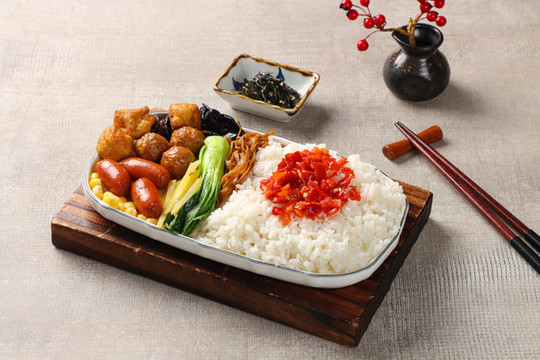 親親腸魚丸米飯