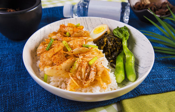 牛筋飯?zhí)撞? style=