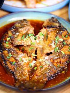 糖醋鯽魚