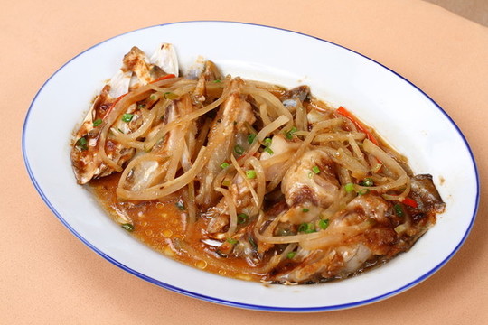 蒸魚頭