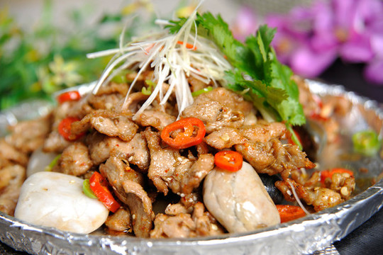 鐵板炒烤羊肉