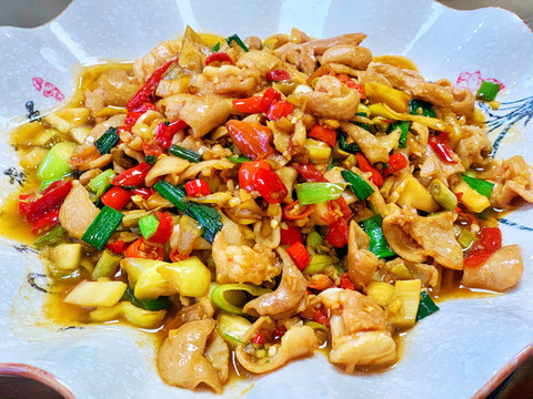 江西贛州特色菜醋果子炒大腸