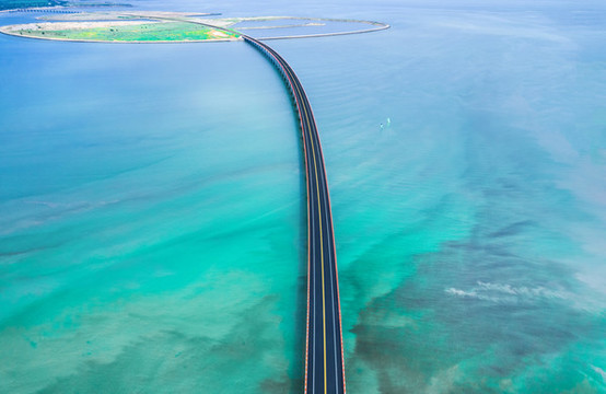 遼寧錦州市太和區(qū)白沙灣跨海大橋