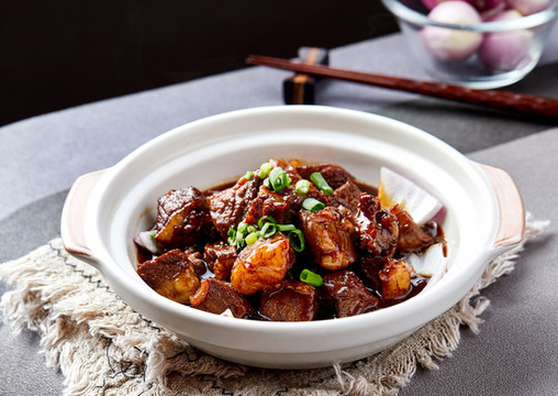 砂鍋香辣牛肉煲