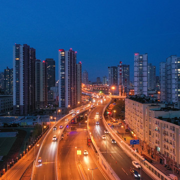 城市立交橋夜景