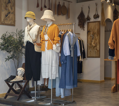 秋裝女裝店