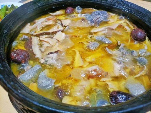 松茸煲雞