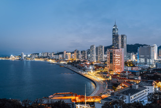 航拍煙臺城市建筑夜色
