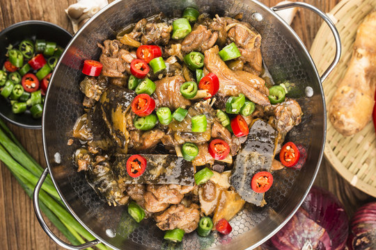 紅燒甲魚(yú)