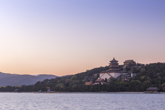 北京頤和園昆明湖落日晚霞
