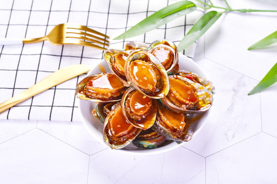 鮑魚(yú)