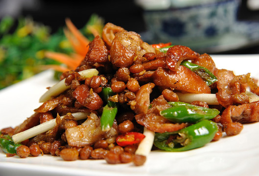 臘八豆炒肥腸