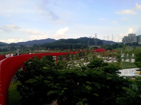 光明虹橋公園