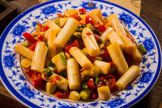酸辣藕節(jié)美食藕苗