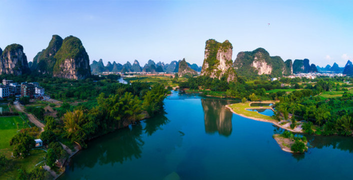全景航拍遇龍河十里畫廊景區(qū)