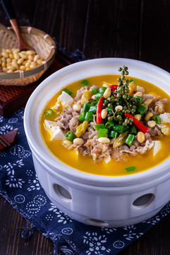 金湯豆腐肥牛