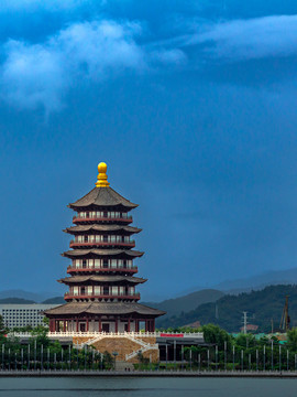 玉龍湖觀景塔