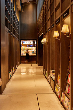 書(shū)店走廊
