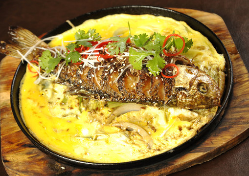 鐵板蛋煎魚(yú)