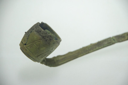 獸面長(zhǎng)柄勺局部細(xì)節(jié)高清大圖
