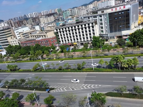 深圳固戍107國(guó)道鳳凰山