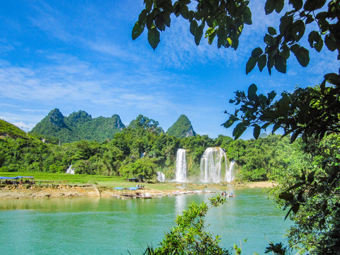 中國廣西崇左德天跨國大瀑布風(fēng)光