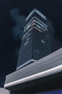 夜色下高樓