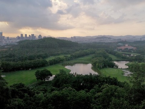 光明高爾夫球場(chǎng)