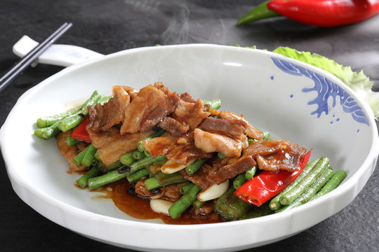 豆角炒肉