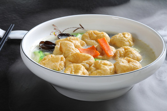 濃湯絲瓜浸油豆腐