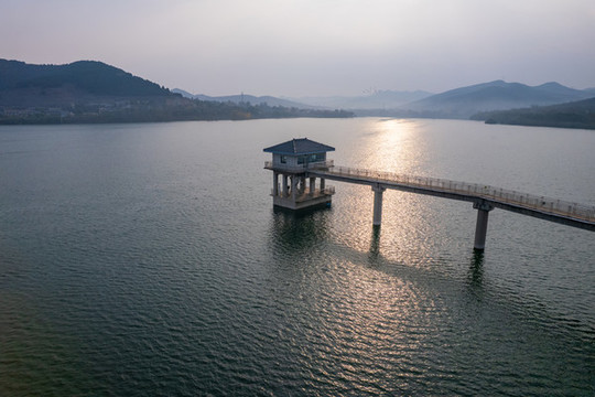 航拍濟(jì)南兩岔河水庫
