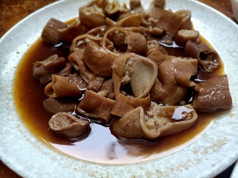 鹵肥腸