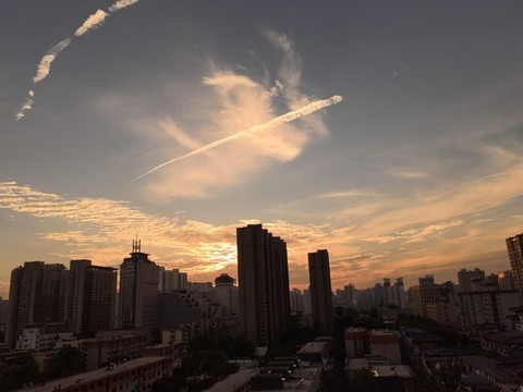 夕陽下的城市